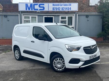 VAUXHALL COMBO 1.6 Turbo D 2300 Sportive