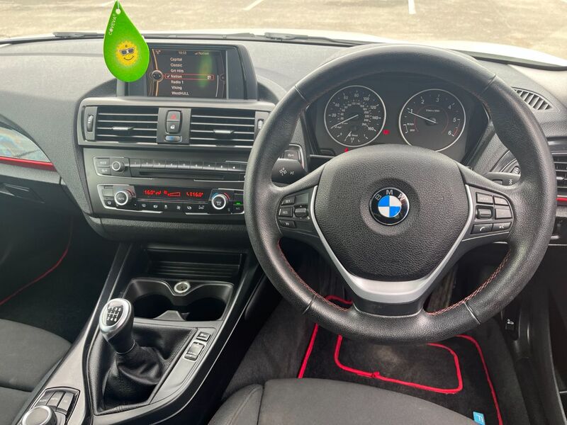 BMW 1 SERIES